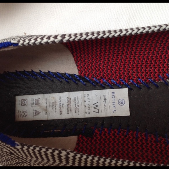 SOLD Limited Edition Cherry Ribbon Rothy’s Flats🍒 - Picture 4 of 7